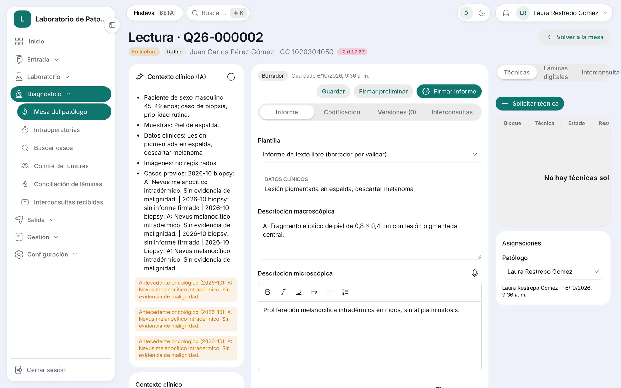 Pantalla de lectura de Histeva con el contexto clínico, el editor del informe y el panel de técnicas del caso